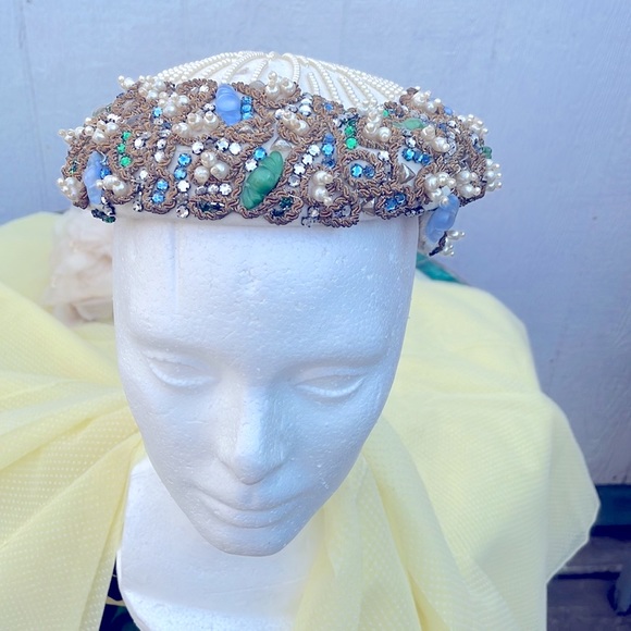 Paris Alfreda inc NY - Picture 1 of 10